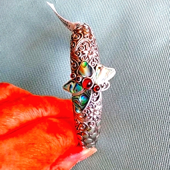 BALI LEGACY BUTTERFLY CUFF BRACELET - Picture 10 of 10